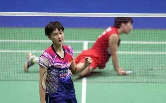 臨新老球員 臨新老球員