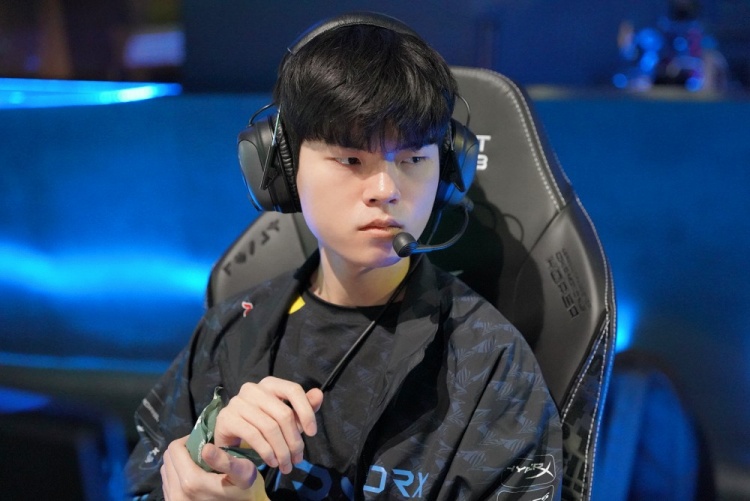 拿到金牌 拿到金牌