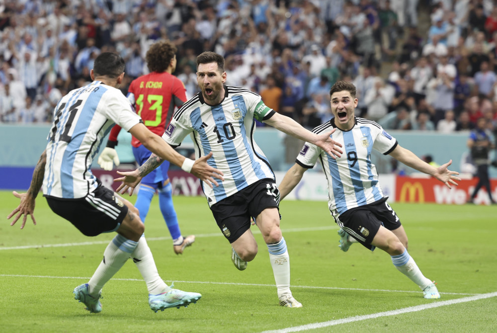 及桑普多利 及桑普多利