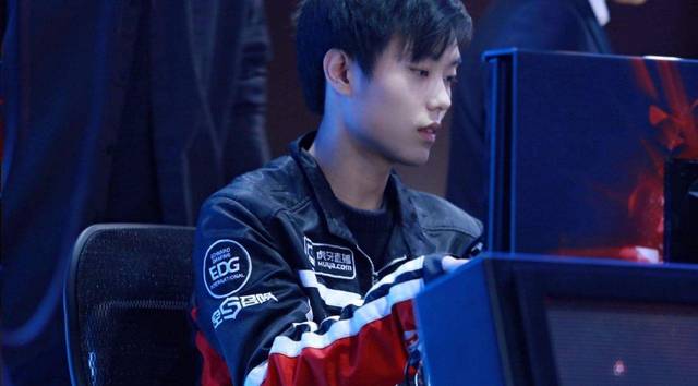 两人的差距 两人的差距