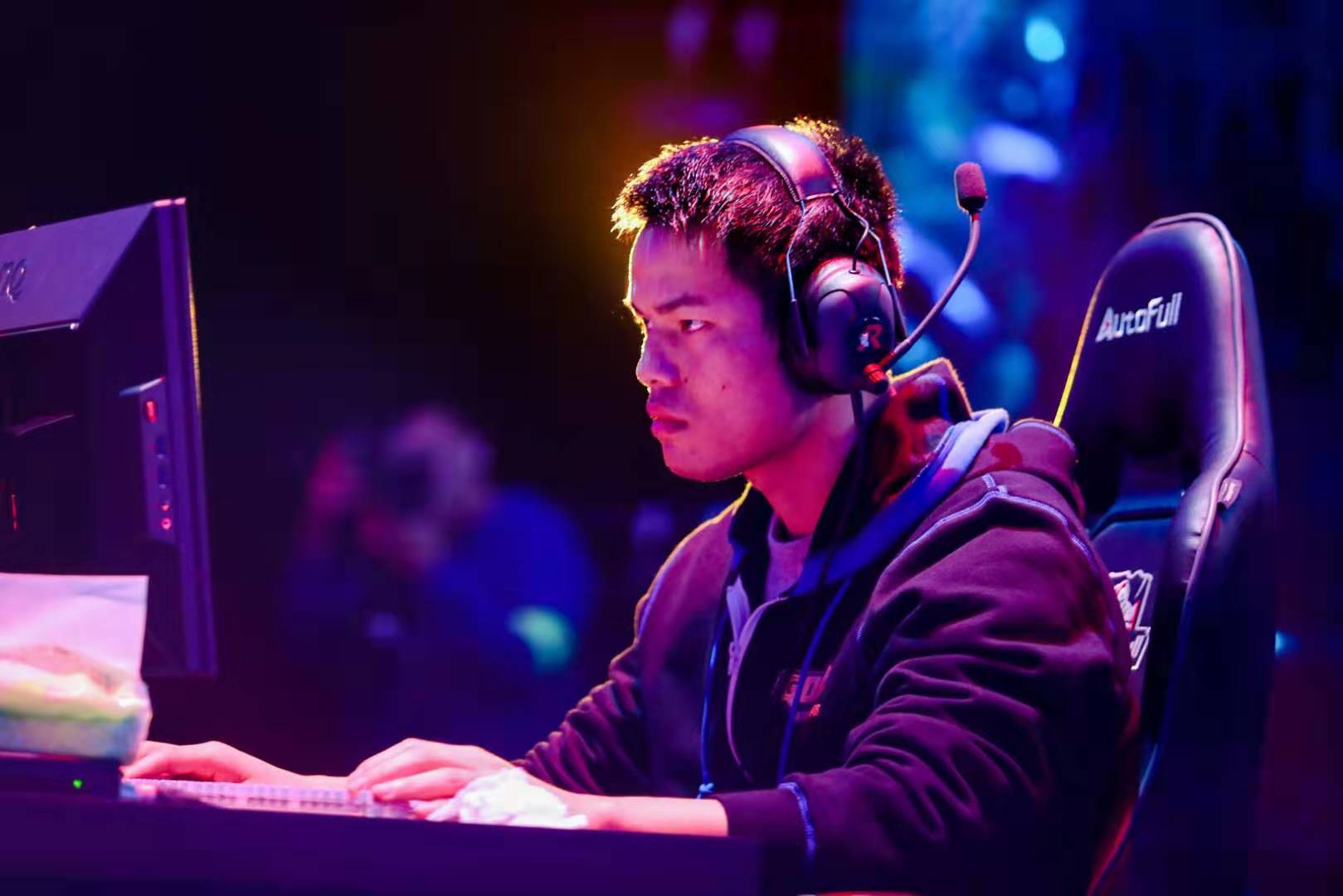 试下同样能 试下同样能